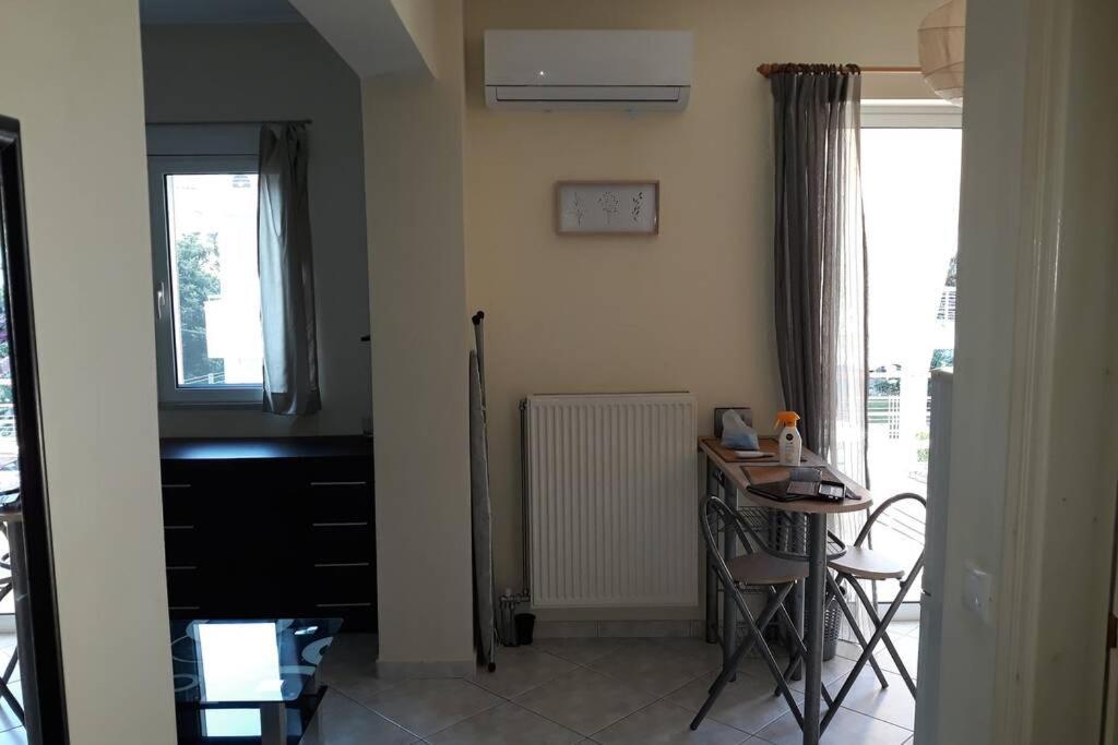 Chris 1 Apartment Каламата Екстериор снимка